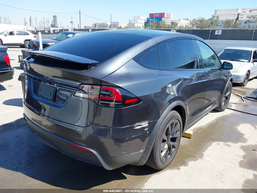 2025 Tesla Model x VIN 7SAXCBE59SF468273 IAAI salvage auction — RIGHT REAR, Salvage Title, sold $35,250 on 2026-07-29 (photo 4)