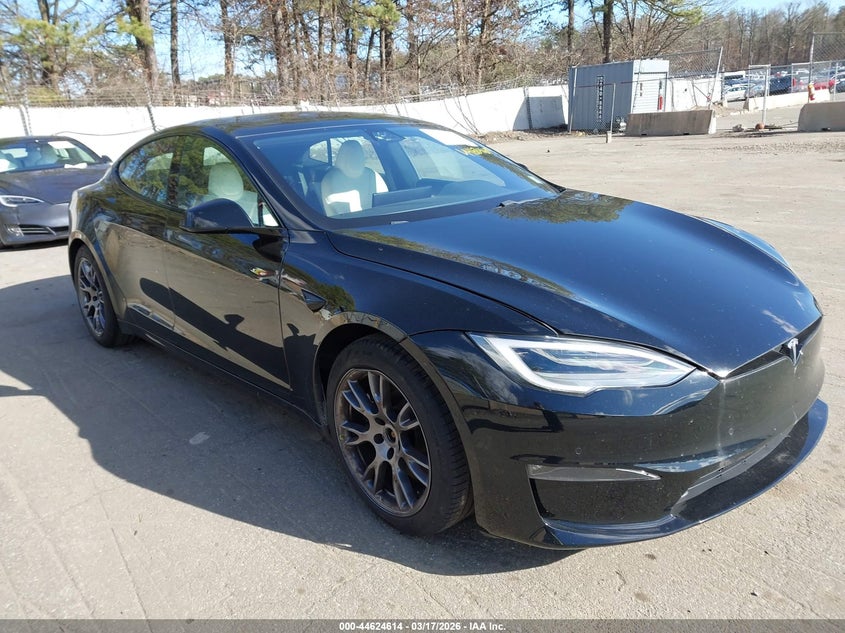 2021 Tesla Model s VIN 5YJSA1E56MF428517 — IAAI salvage auction photo