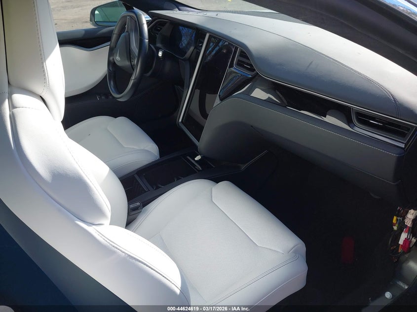 2018 Tesla Model s VIN 5YJSA1E40JF292050 IAAI salvage auction — ELECTRICAL, Salvage Title, sold $7,400 on 2026-07-28 (photo 5)