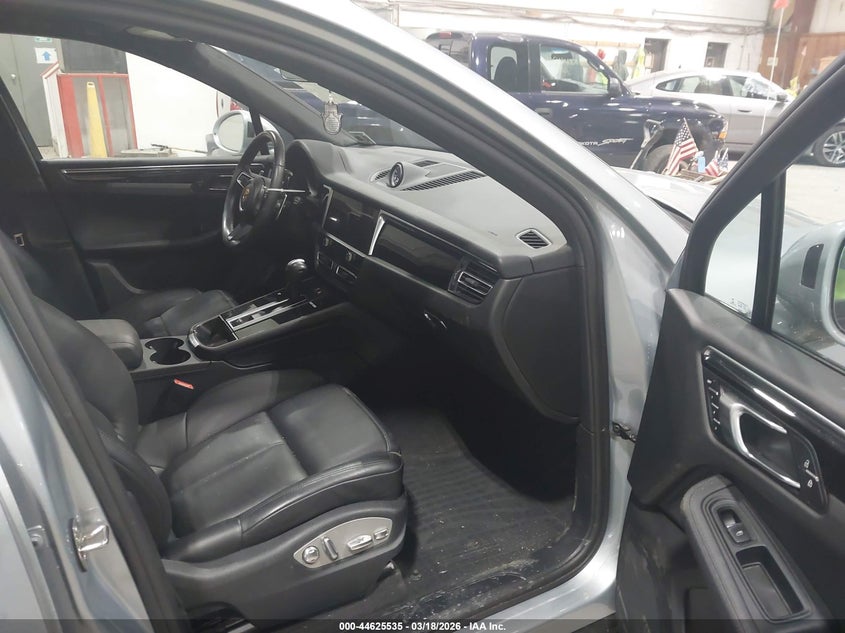 2023 Porsche Macan VIN WP1AA2A58PLB11426 IAAI salvage auction — LEFT FRONT, Salvage (New Jersey), sold $25,300 on 2026-07-20 (photo 5)