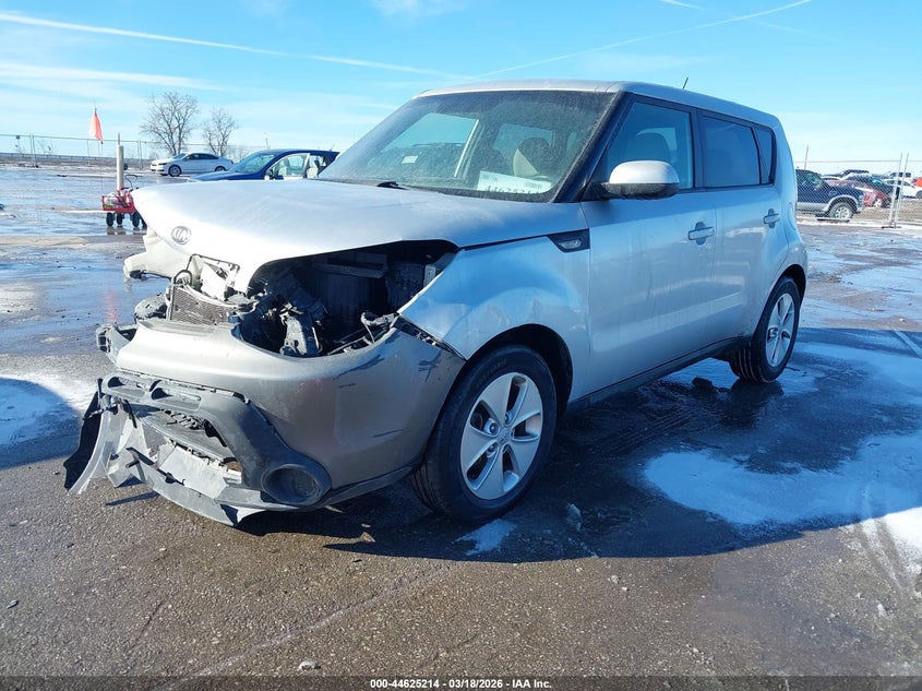 2014 Kia Soul VIN KNDJN2A26E7704025 IAAI salvage auction — FRONT & REAR, Salvage (Texas), sold $525 on 2026-07-28 (photo 2)