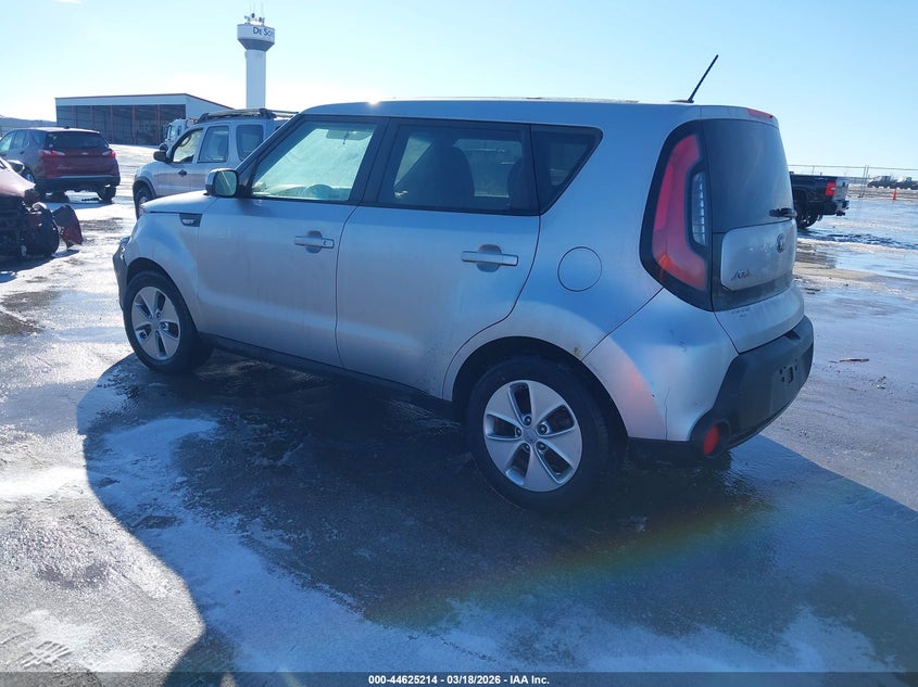 2014 Kia Soul VIN KNDJN2A26E7704025 IAAI salvage auction — FRONT & REAR, Salvage (Texas), sold $525 on 2026-07-28 (photo 3)