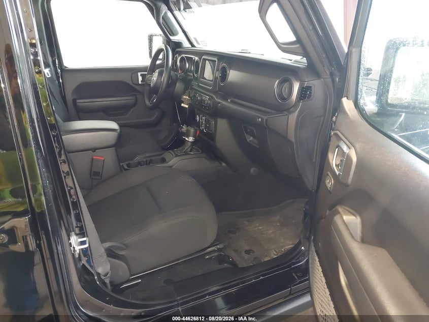 2023 Jeep Gladiator VIN 1C6HJTAG1PL525419 IAAI salvage auction — REPOSSESSION, Salvage Title, sold $21,000 on 2026-09-08 (photo 5)