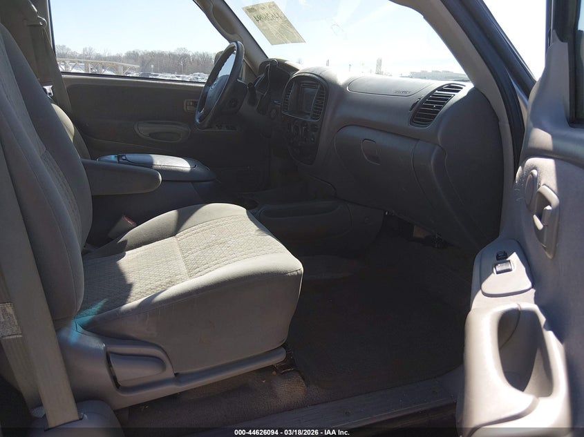 2004 Toyota Tundra VIN 5TBBT44194S450770 IAAI salvage auction — FRONT END, Salvage (Illinois), sold $1,800 on 2026-07-07 (photo 5)