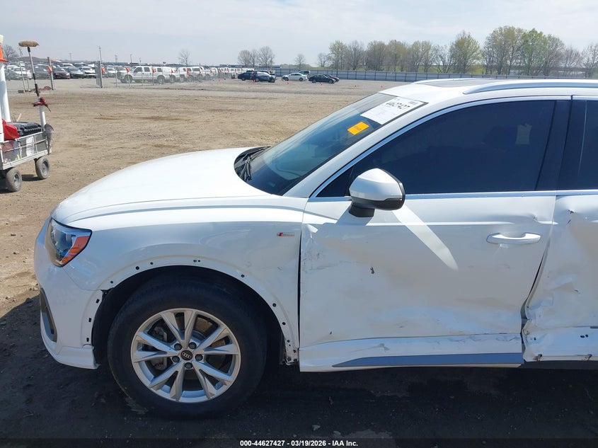 2022 Audi Q3 VIN WA1DECF31N1005189 IAAI salvage auction — LEFT SIDE, Salvage Title, sold $8,100 on 2026-07-29 (photo 6)