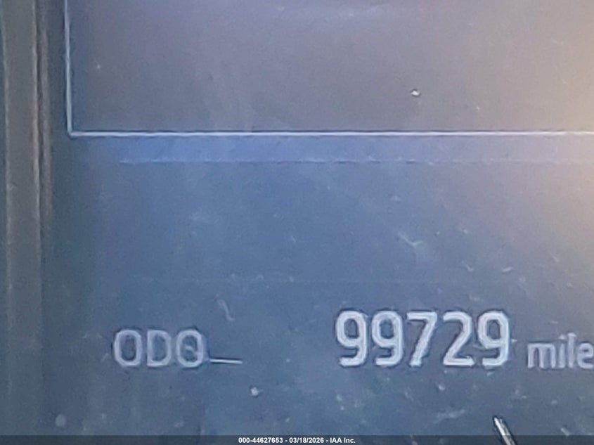 2018 Toyota C-hr VIN NMTKHMBX9JR048614 IAAI salvage auction — FRONT & REAR, Salvage Title, sold $4,400 on 2026-07-07 (photo 7)