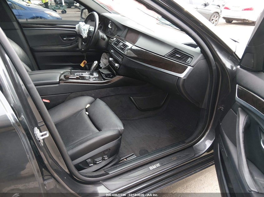 2012 BMW 5er VIN WBAFU7C53CDU61959 IAAI salvage auction — RIGHT FRONT, Salvage (New Jersey), sold $800 on 2026-07-06 (photo 5)