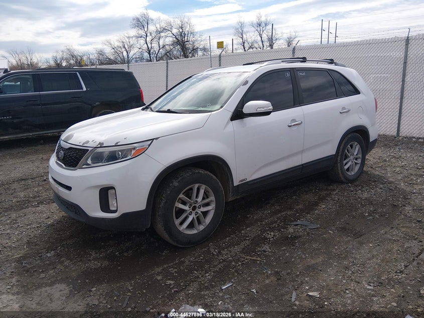 2015 Kia Sorento VIN 5XYKTDA65FG561937 IAAI salvage auction — RIGHT FRONT, Salvage (Texas), sold $25 on 2026-07-29 (photo 2)