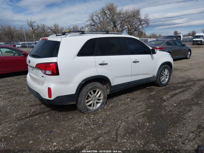 2015 Kia Sorento VIN 5XYKTDA65FG561937 IAAI salvage auction — RIGHT FRONT, Salvage (Texas), sold $25 on 2026-07-29 (photo 4)