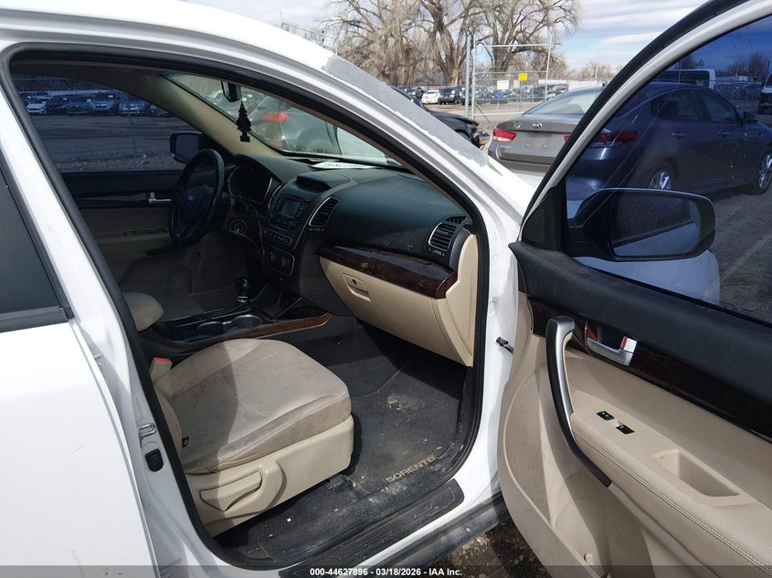 2015 Kia Sorento VIN 5XYKTDA65FG561937 IAAI salvage auction — RIGHT FRONT, Salvage (Texas), sold $25 on 2026-07-29 (photo 5)