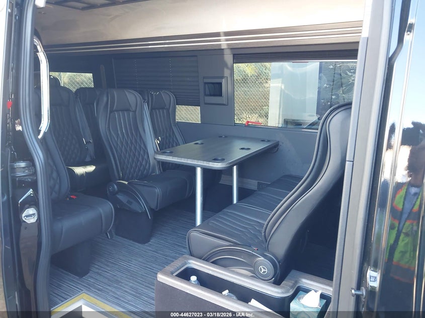 2025 Mercedes-benz Sprinter VIN W1X8ND3Y7ST223926 IAAI salvage auction — LEFT SIDE, Salvage Title, sold $61,450 on 2026-07-14 (photo 6)