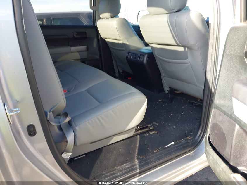 2012 Toyota Tundra VIN 5TFEY5F12CX120003 IAAI salvage auction — RIGHT SIDE, Original (Texas), sold $7,250 on 2026-07-15 (photo 8)
