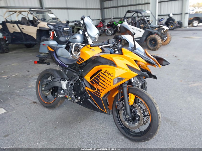2025 Kawasaki Ninja VIN ML5EXEP1XSDAF7503 IAAI salvage auction — FRONT END, Clear (South Carolina), sold $1,400 on 2026-07-15 (photo 1)