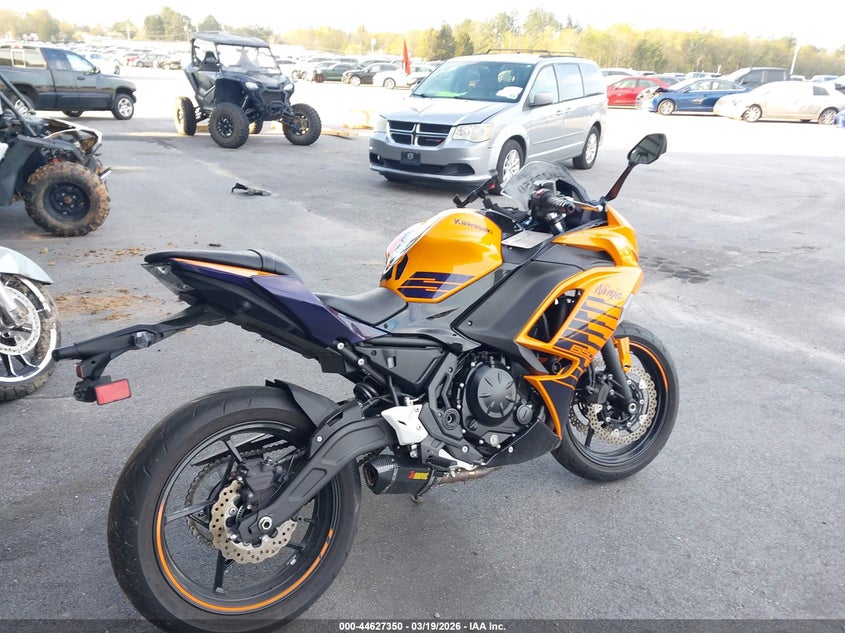 2025 Kawasaki Ninja VIN ML5EXEP1XSDAF7503 IAAI salvage auction — FRONT END, Clear (South Carolina), sold $1,400 on 2026-07-15 (photo 4)