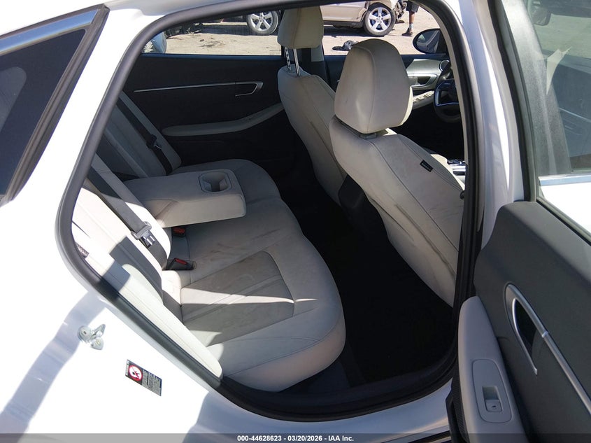 2022 Hyundai Sonata VIN KMHL64JA1NA198546 IAAI salvage auction — REAR END, Salvage Title, sold $2,500 on 2026-07-29 (photo 8)