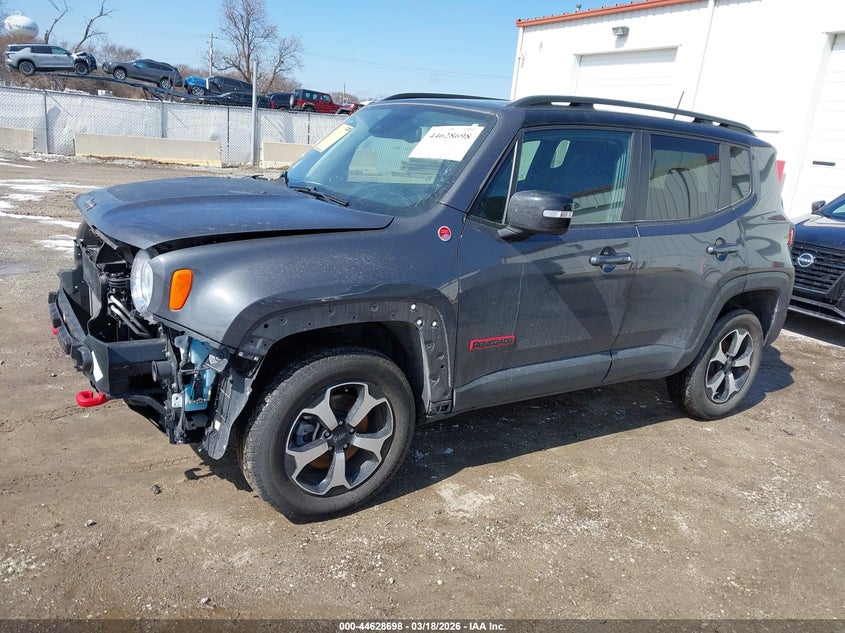 2022 Jeep Renegade VIN ZACNJDC12NPP01670 IAAI salvage auction — FRONT END, Salvage Title, sold $3,100 on 2026-07-14 (photo 2)