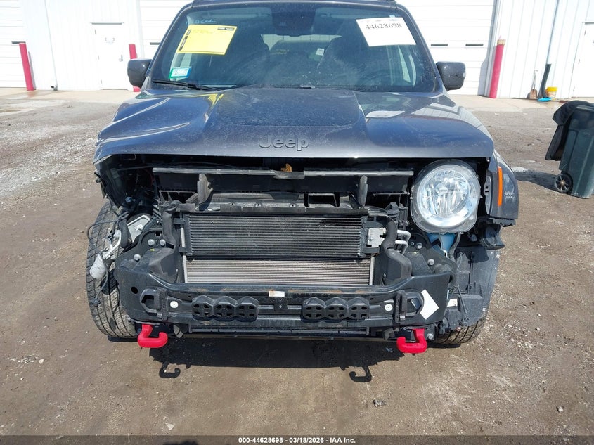 2022 Jeep Renegade VIN ZACNJDC12NPP01670 IAAI salvage auction — FRONT END, Salvage Title, sold $3,100 on 2026-07-14 (photo 6)