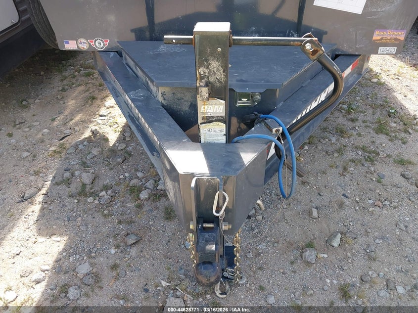 2023 VIN 5RVDL142XPP120423 IAAI salvage auction — REAR END, Salvage Title, sold $1,250 on 2026-07-20 (photo 7)