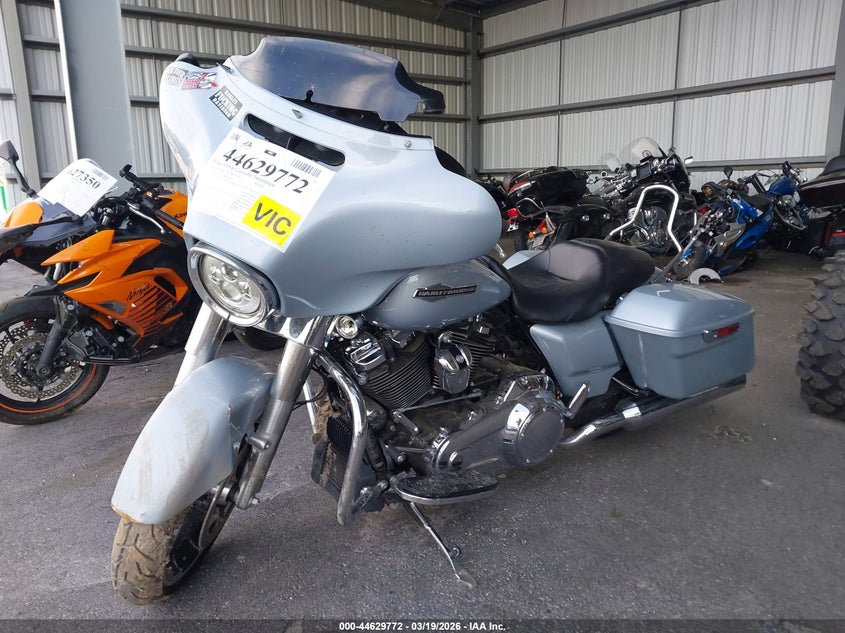 2023 Harley-davidson Street glide VIN 1HD1KBC1XPB676662 IAAI salvage auction — FRONT END, Salvage (South Carolina), sold $7,200 on 2026-07-21 (photo 2)