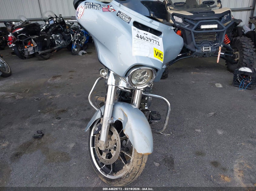 2023 Harley-davidson Street glide VIN 1HD1KBC1XPB676662 IAAI salvage auction — FRONT END, Salvage (South Carolina), sold $7,200 on 2026-07-21 (photo 5)