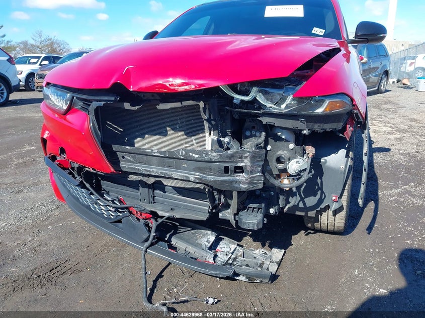 2024 Alfa romeo Tonale VIN ZASPATDW5R3048380 IAAI salvage auction — FRONT END, Salvage (New Jersey), sold $10,100 on 2026-07-06 (photo 6)