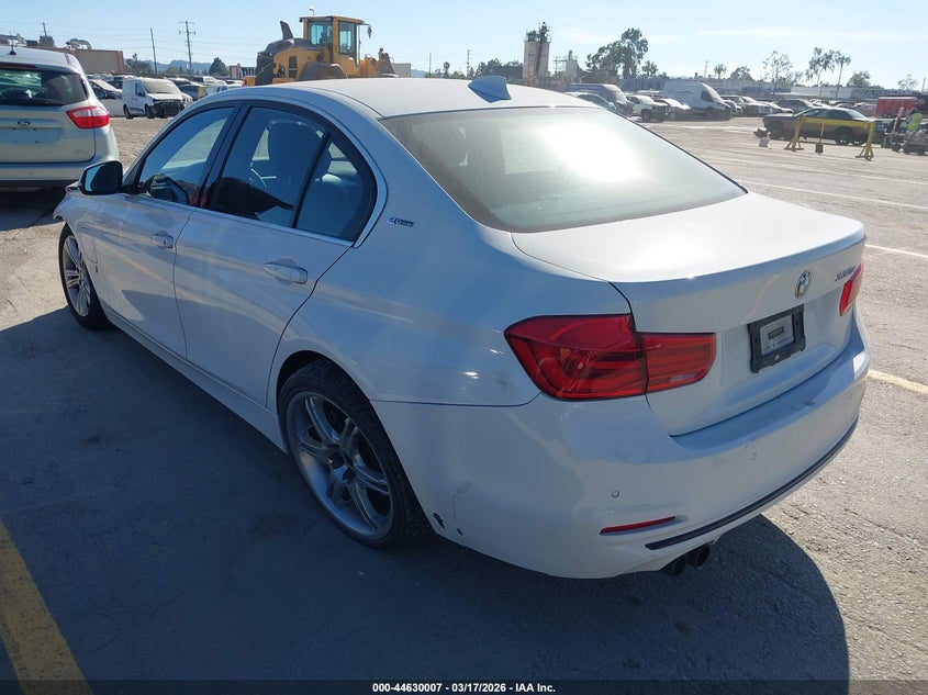 2018 BMW 3er VIN WBA8E1C58JA762566 IAAI salvage auction — FRONT END, Salvage Title, sold $3,200 on 2026-07-22 (photo 3)