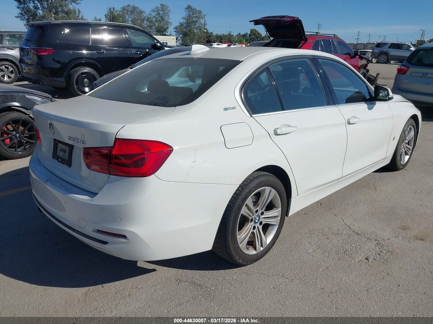 2018 BMW 3er VIN WBA8E1C58JA762566 IAAI salvage auction — FRONT END, Salvage Title, sold $3,200 on 2026-07-22 (photo 4)