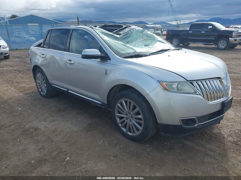 2011 Lincoln Mkx VIN 2LMDJ8JK7BBJ28217 IAAI salvage auction — ROOF, Clear (Montana), sold $950 on 2026-07-22 (photo 1)