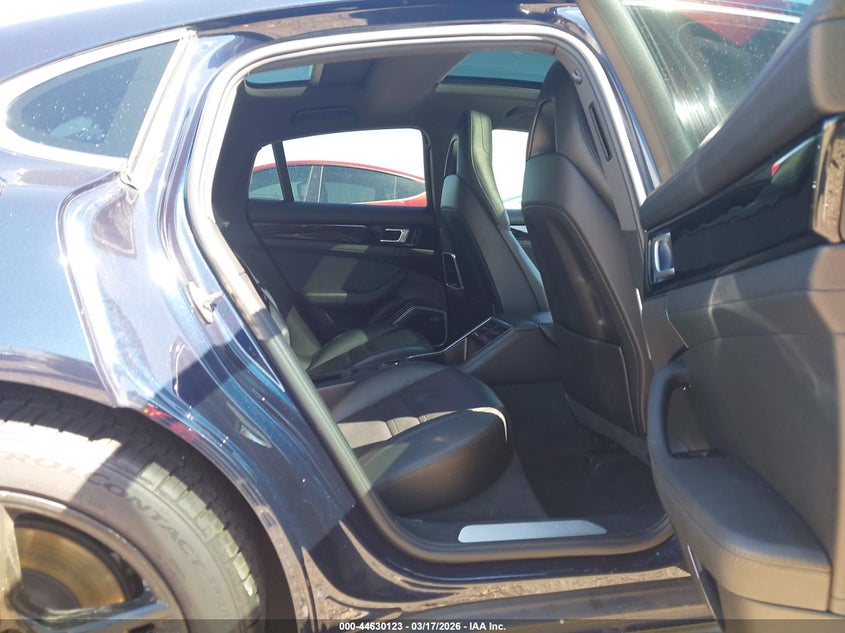 2018 Porsche Panamera VIN WP0AA2A7XJL113821 IAAI salvage auction — WATER/FLOOD, Salvage Title, sold $16,100 on 2026-07-30 (photo 8)
