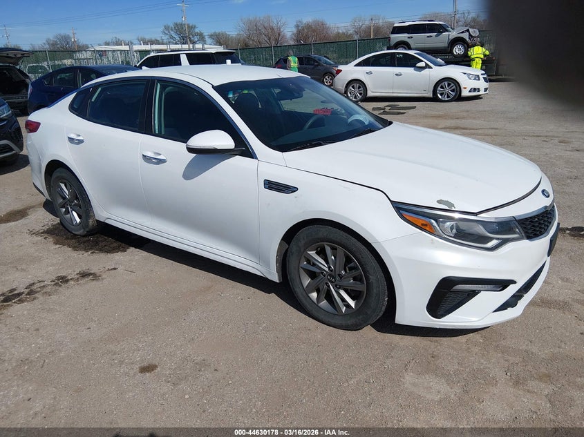 2019 Kia Optima VIN 5XXGT4L37KG358233 IAAI salvage auction — LEFT FRONT, Salvage (Kansas), sold $2,000 on 2026-07-17 (photo 1)