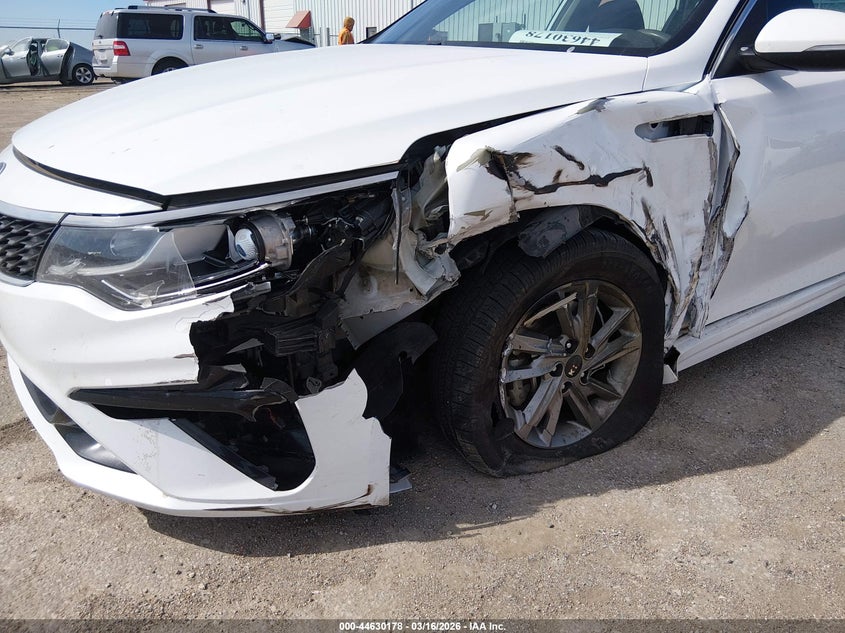 2019 Kia Optima VIN 5XXGT4L37KG358233 IAAI salvage auction — LEFT FRONT, Salvage (Kansas), sold $2,000 on 2026-07-17 (photo 6)