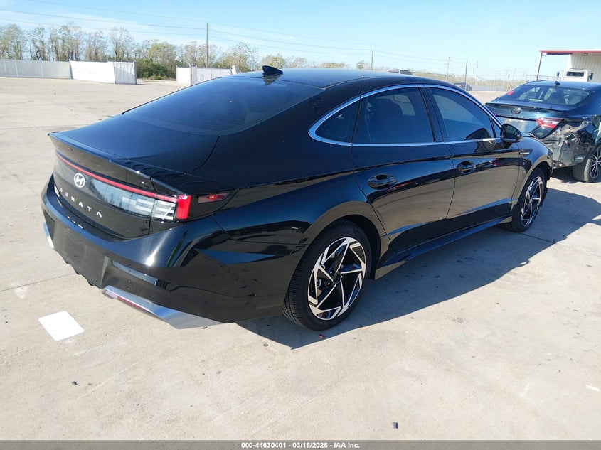 2026 Hyundai Sonata VIN KMHL64JA8TA526655 IAAI salvage auction — THEFT, Salvage Title, sold $12,250 on 2026-07-31 (photo 4)