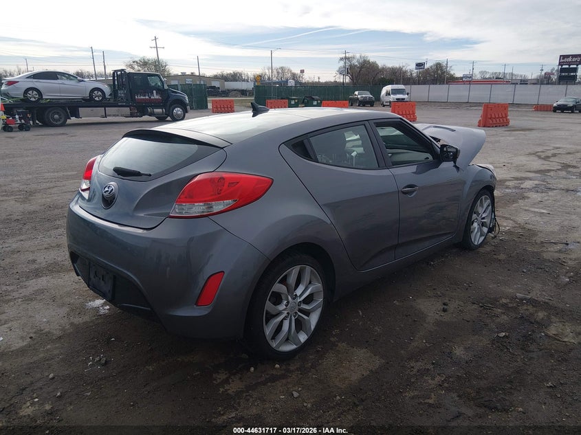 2013 Hyundai Veloster VIN KMHTC6ADXDU131911 IAAI salvage auction — LEFT FRONT, Salvage Title, sold $475 on 2026-07-17 (photo 4)