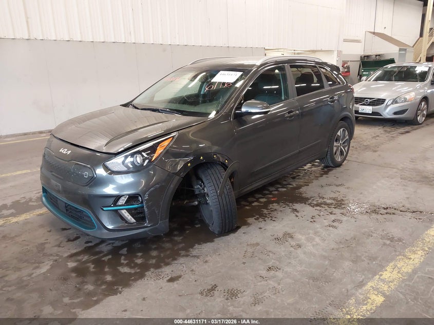 2022 Kia Niro VIN KNDCC3LG5N5115976 IAAI salvage auction — FRONT & REAR, Salvage (Oregon), sold $4,075 on 2026-07-09 (photo 2)
