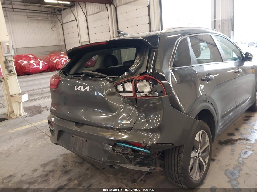 2022 Kia Niro VIN KNDCC3LG5N5115976 IAAI salvage auction — FRONT & REAR, Salvage (Oregon), sold $4,075 on 2026-07-09 (photo 6)