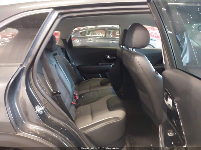 2022 Kia Niro VIN KNDCC3LG5N5115976 IAAI salvage auction — FRONT & REAR, Salvage (Oregon), sold $4,075 on 2026-07-09 (photo 8)