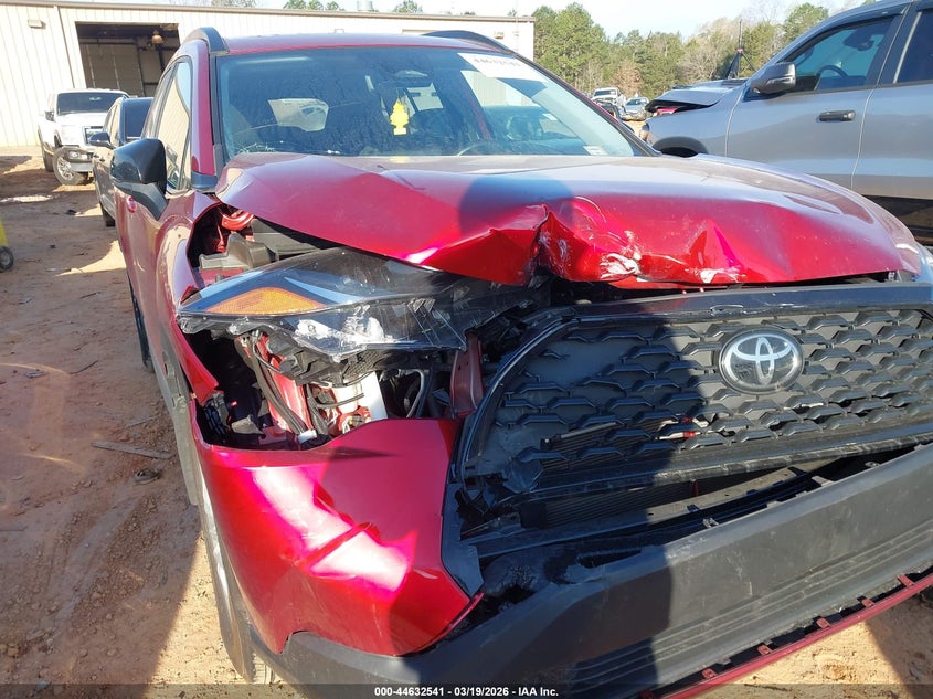 2025 Toyota Corolla cross VIN 7MUBAAAG9SV123681 IAAI salvage auction — FRONT END, Salvage (North Carolina), sold $7,100 on 2026-07-30 (photo 6)