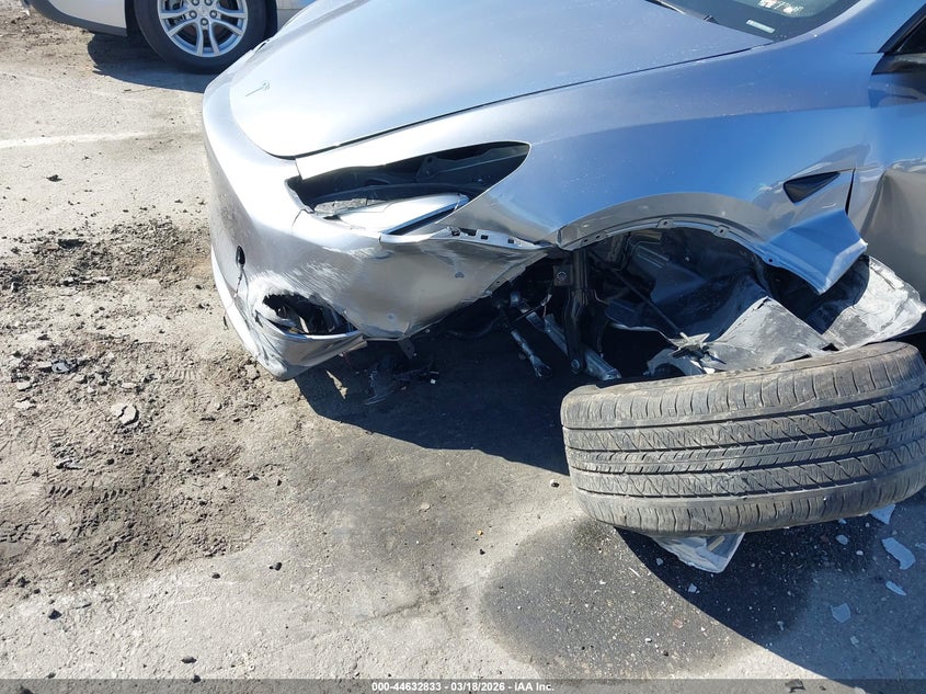 2024 Tesla Model y VIN 7SAYGDEE3RA291117 IAAI salvage auction — LEFT & RIGHT, Salvage Title, sold $7,800 on 2026-07-18 (photo 6)