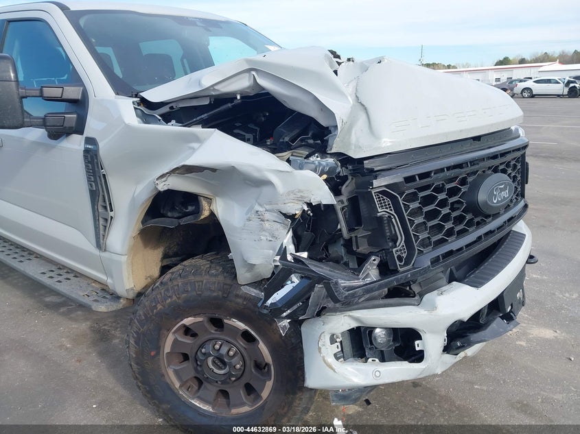 2026 Ford F250 VIN 1FT8W2BN1TEC61831 IAAI salvage auction — FRONT END, Salvage Title, sold $32,175 on 2026-07-29 (photo 6)