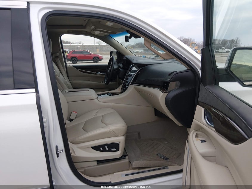 2018 Cadillac Escalade VIN 1GYS4JKJ7JR281813 IAAI salvage auction — FRONT END, Salvage Title, sold $10,300 on 2026-07-21 (photo 5)