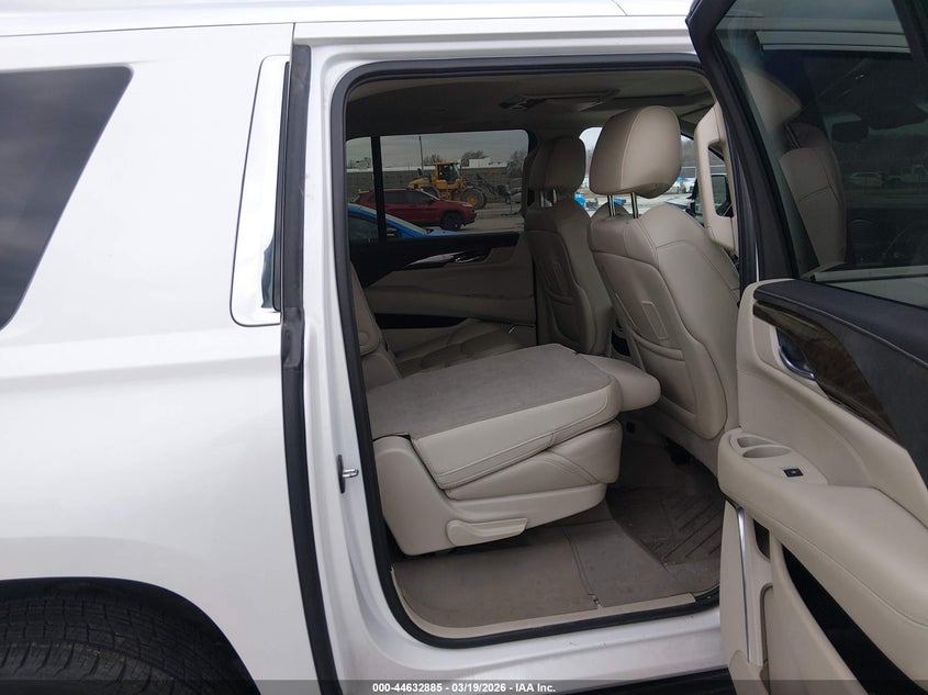 2018 Cadillac Escalade VIN 1GYS4JKJ7JR281813 IAAI salvage auction — FRONT END, Salvage Title, sold $10,300 on 2026-07-21 (photo 8)