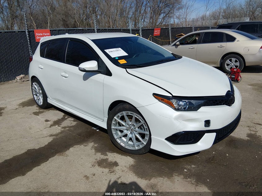 2018 Toyota Corolla VIN JTNKARJE5JJ574511 IAAI salvage auction — LEFT SIDE, Salvage Title, sold $2,225 on 2026-07-08 (photo 1)