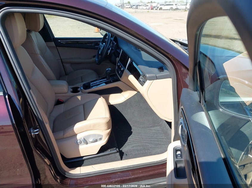 2023 Porsche Macan VIN WP1AA2A51PLB14975 IAAI salvage auction — RIGHT FRONT, Salvage (California), sold $25,600 on 2026-09-09 (photo 5)