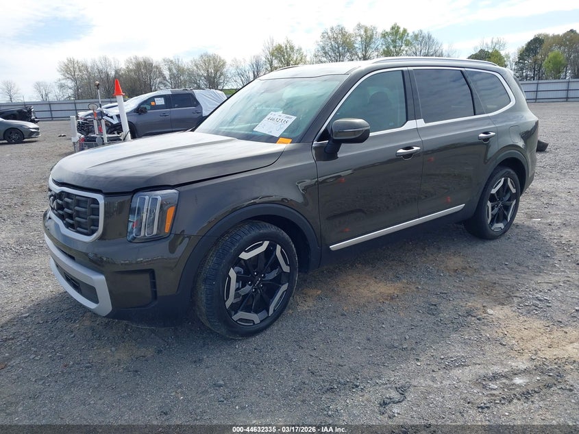 2025 Kia Telluride VIN 5XYP6DGC2SG710678 IAAI salvage auction — RIGHT FRONT, Salvage (Arkansas), sold $13,900 on 2026-07-29 (photo 2)