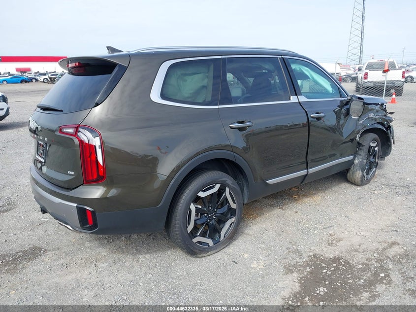 2025 Kia Telluride VIN 5XYP6DGC2SG710678 IAAI salvage auction — RIGHT FRONT, Salvage (Arkansas), sold $13,900 on 2026-07-29 (photo 4)