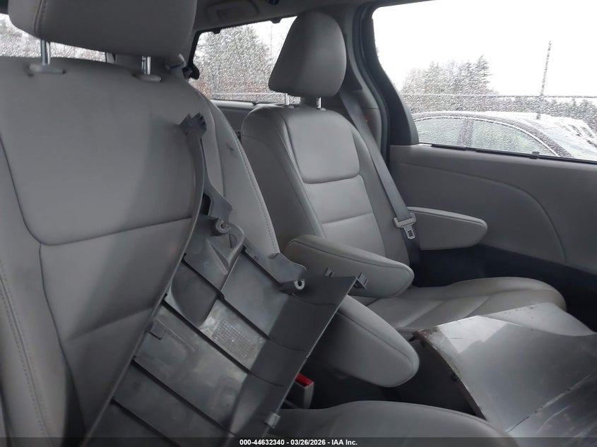 2017 Toyota Sienna VIN 5TDDZ3DC3HS156250 IAAI salvage auction — SIDE, Salvage (Massachusetts), sold $7,000 on 2026-07-05 (photo 8)