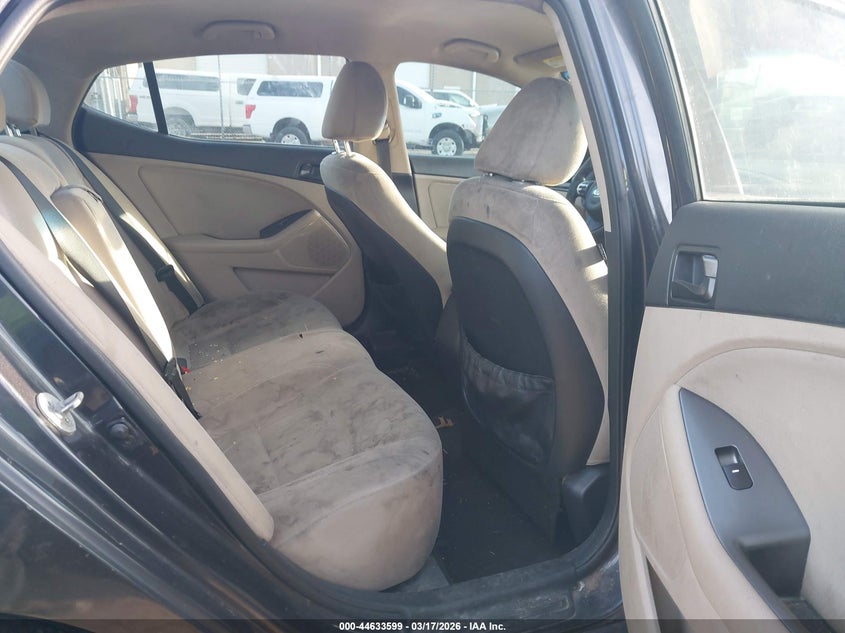 2015 Kia Optima VIN 5XXGM4A71FG510869 IAAI salvage auction — FRONT & REAR, Salvage Title, sold $175 on 2026-07-22 (photo 8)