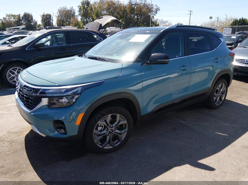 2024 Kia Seltos VIN KNDEUCAA9R7658584 IAAI salvage auction — RIGHT SIDE, Salvage (California), sold $6,000 on 2026-07-19 (photo 2)