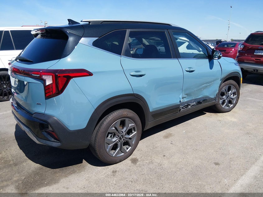 2024 Kia Seltos VIN KNDEUCAA9R7658584 IAAI salvage auction — RIGHT SIDE, Salvage (California), sold $6,000 on 2026-07-19 (photo 4)