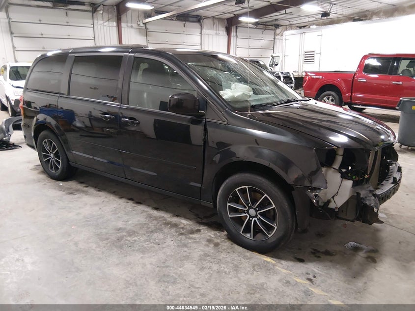 2017 Dodge Caravan VIN 2C4RDGEG5HR573617 IAAI salvage auction — FRONT END, Salvage Title, sold $975 on 2026-07-09 (photo 1)
